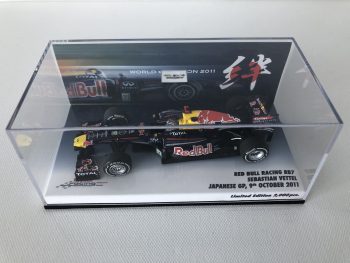 2011 Sebastian Vettel - Red Bull Racing RB7 - Minichamps 1:43 Scale - Japanese GP - Image 2