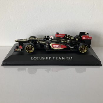 2013 Romain Grosjean | Lotus E21 Race Car | 1:43 Corgi Diecast Model F1 Car - Image 2