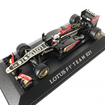 2013 Romain Grosjean | Lotus E21 Race Car | 1:43 Corgi Diecast Model F1 Car