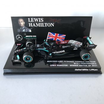 2021 Lewis Hamilton | Mercedes AMG Petronas W12 E Performance | Minichamps Diecast 1:43 | Winner British GP - Image 3