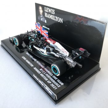 2021 Lewis Hamilton | Mercedes AMG Petronas W12 E Performance | Minichamps Diecast 1:43 | Winner British GP - Image 5
