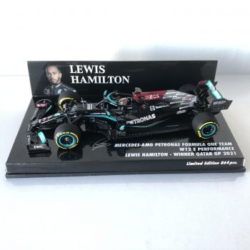 2021 Lewis Hamilton | Mercedes AMG Petronas W12 E Performance | Minichamps Diecast 1:43 | Winner Qatar GP - Image 3