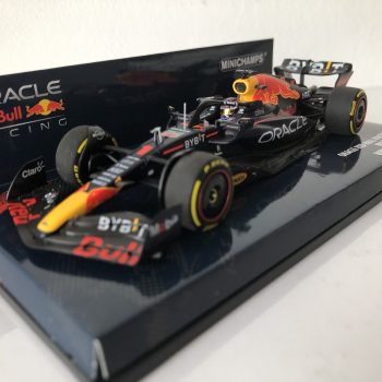 2022 Max Verstappen | Oracle Red Bull Racing RB18 | Minichamps Resin 1:43 Scale | Winner Miami GP - Image 2