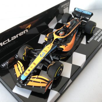 2022 Daniel Ricciardo | McLaren F1 Team MCL36 | Minichamps Resin 1:43 | Bahrain GP