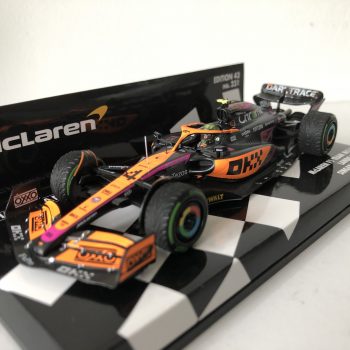 2022 Lando Norris | McLaren F1 Team MCL36 | Minichamps Resin 1:43 | Singapore GP - Image 2