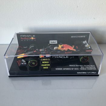 2022 Max Verstappen | Oracle Red Bull Racing RB18 | Minichamps Diecast 1:43 Scale | Winner Japanese GP - Image 4