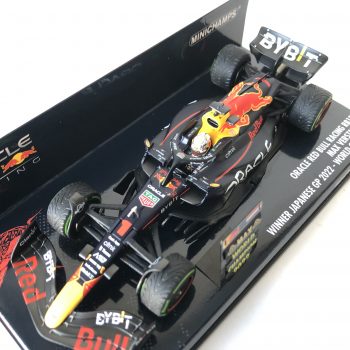 2022 Max Verstappen | Oracle Red Bull Racing RB18 | Minichamps Diecast 1:43 Scale | Winner Japanese GP