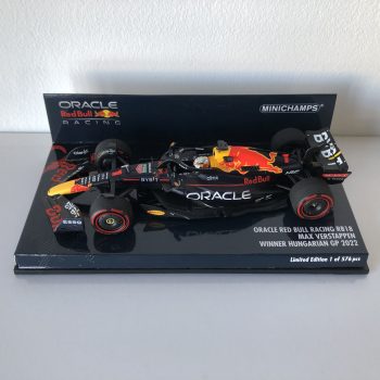 2022 Max Verstappen | Oracle Red Bull Racing RB18 | Minichamps Resin 1:43 Scale | Winner Hungarian GP - Image 3