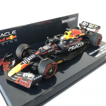 2022 Max Verstappen | Oracle Red Bull Racing RB18 | Minichamps Resin 1:43 Scale | Winner Hungarian GP - Image 2