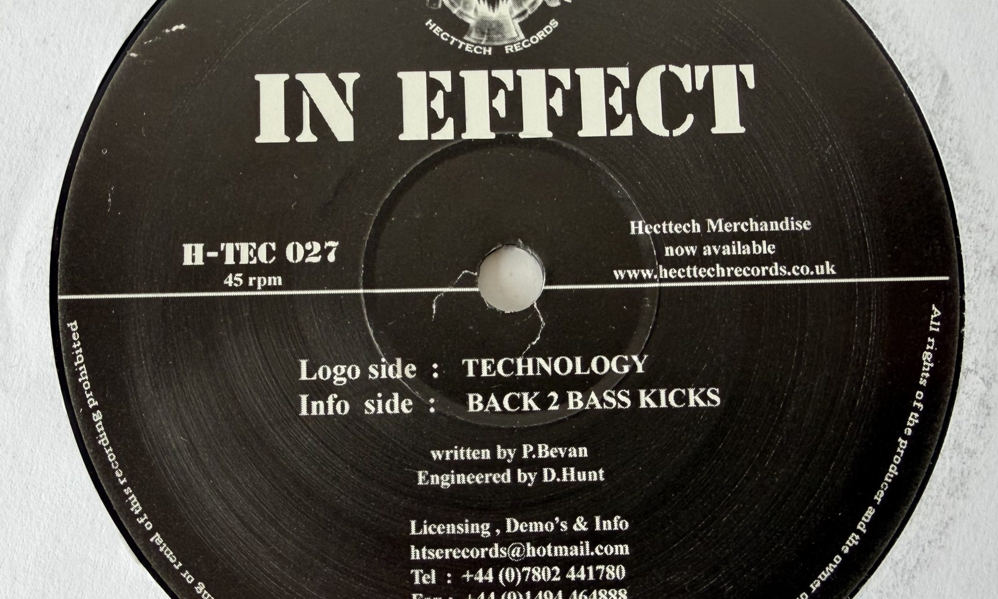 In Effect - Technology / Back 2 Bass Kicks (12")